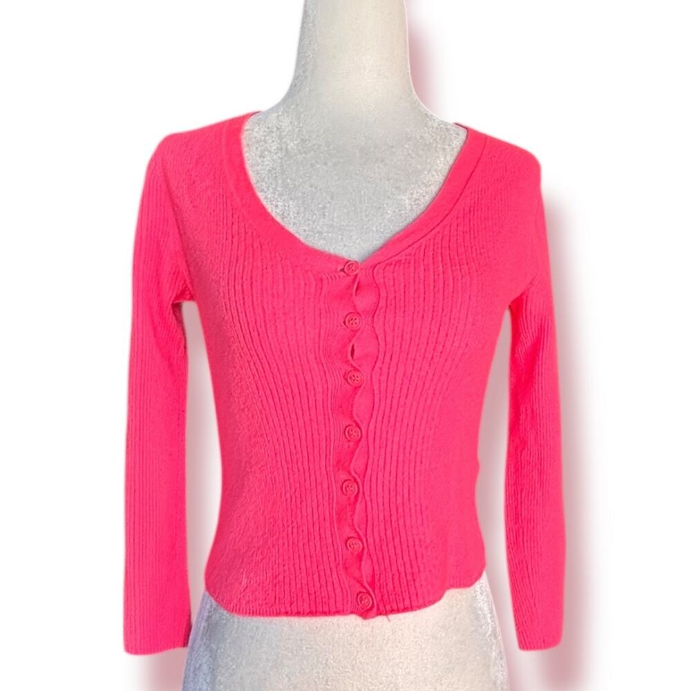 From Future Fuchsia Pink Ribbed Wool Cardigan Button Front Fitted Cropped - Picture 8 of 8